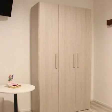 La Di Montecatone Hotel 2*